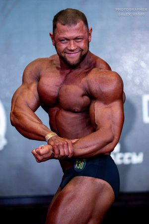 CLASSIC PHYSIQUE-НОВИЧКИ
